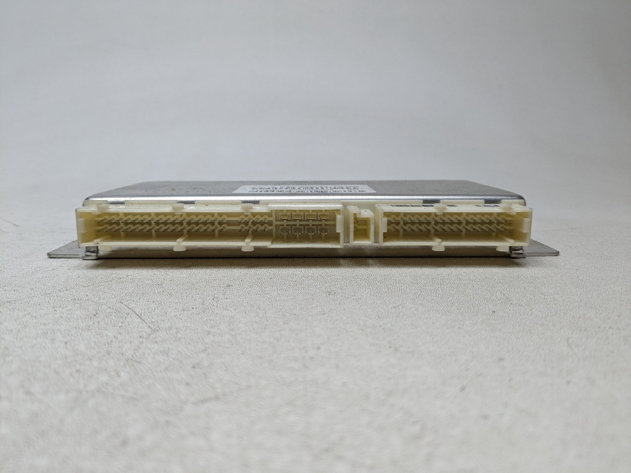 2012 - 2018 MERCEDES-BENZ CLS550 OEM AIRMATIC AIR SUSPENSION CONTROL MODULE UNIT