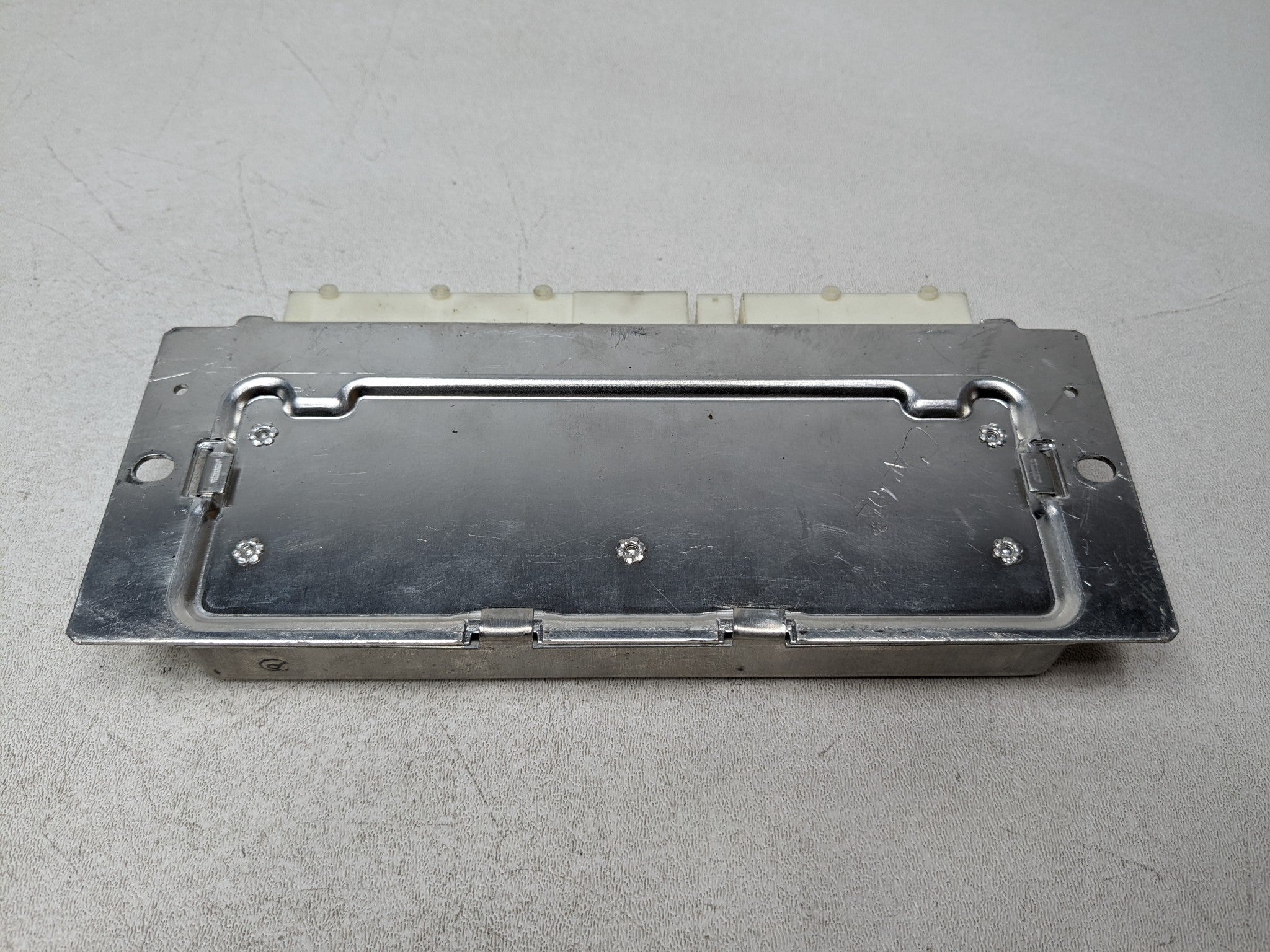 2012 - 2018 MERCEDES-BENZ CLS550 OEM AIRMATIC AIR SUSPENSION CONTROL MODULE UNIT
