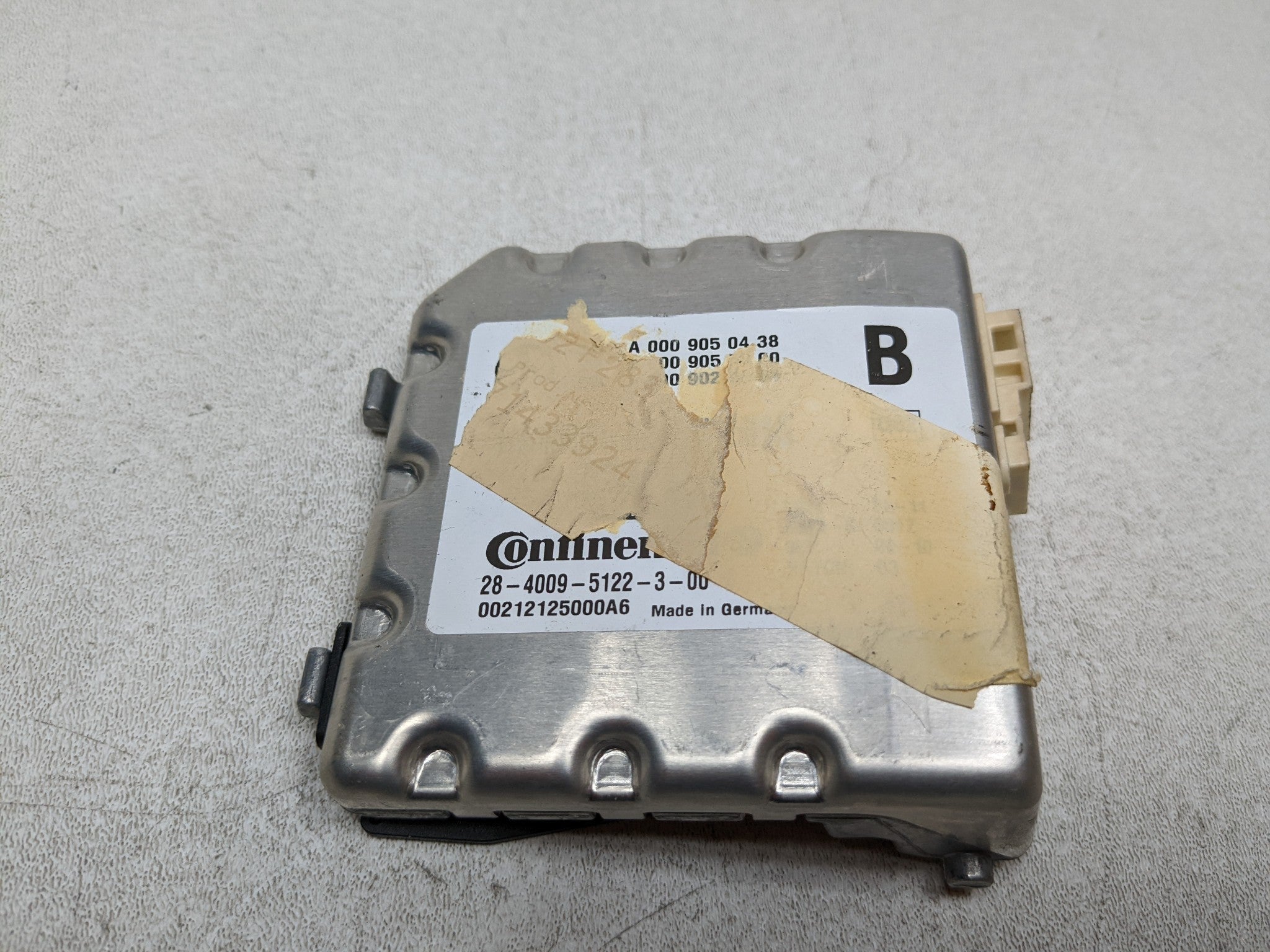 2012 - 2018 MERCEDES-BENZ CLS550 OEM FRONT CAMERA PROJECTOR WINDSHIELD MOUNTED