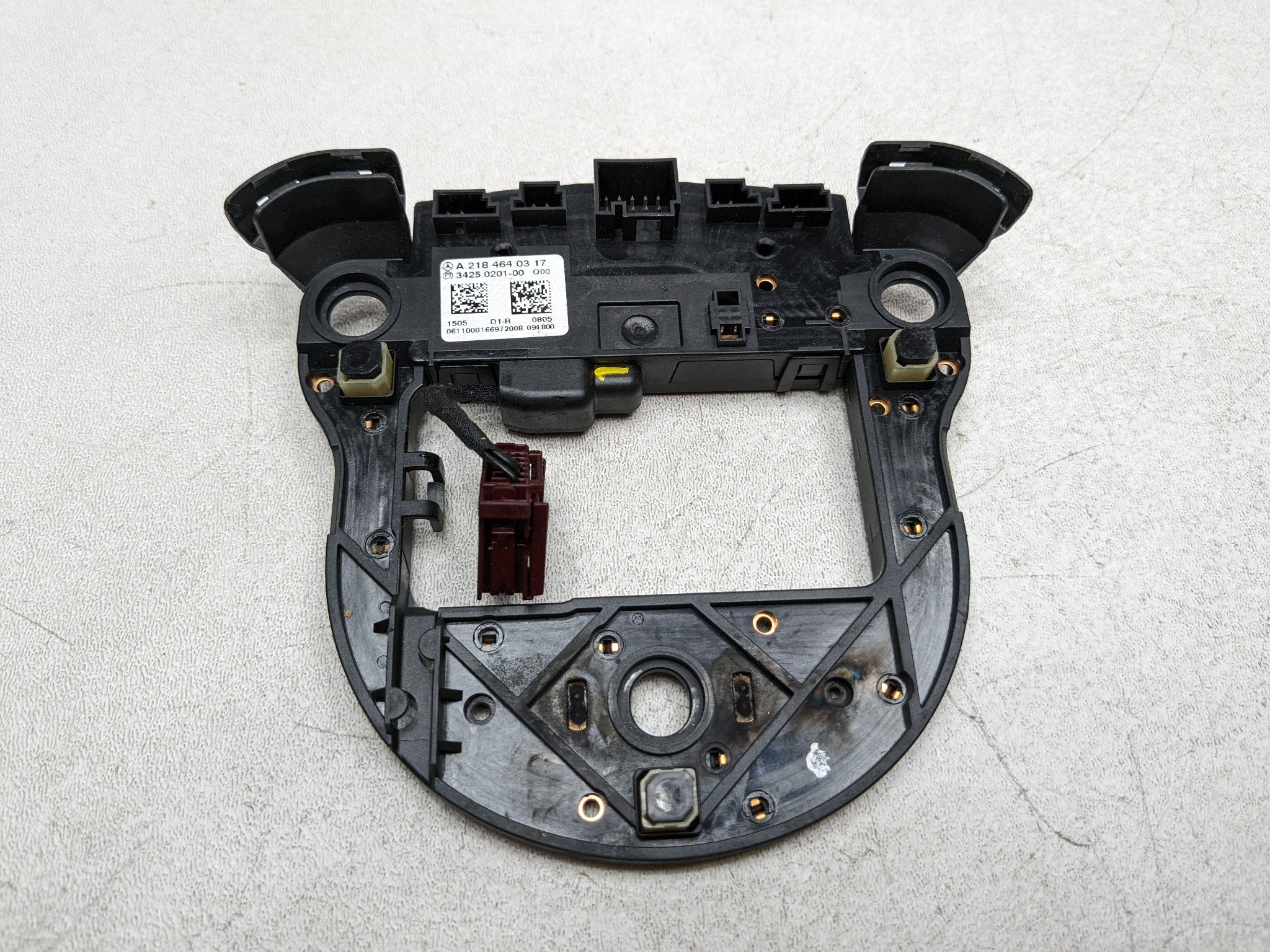 2012 - 2018 MERCEDES-BENZ CLS550 OEM STEERING WHEEL REAR CONTACT PLATE