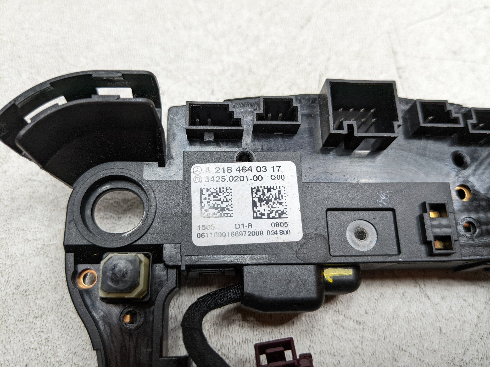 2012 - 2018 MERCEDES-BENZ CLS550 OEM STEERING WHEEL REAR CONTACT PLATE