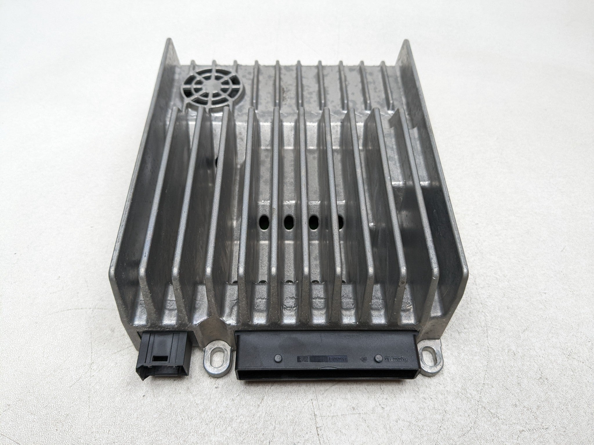 2012 - 2018 MERCEDES-BENZ CLS550 OEM HARMAN BECKER RADIO AUDIO AMPLIFIER UNIT