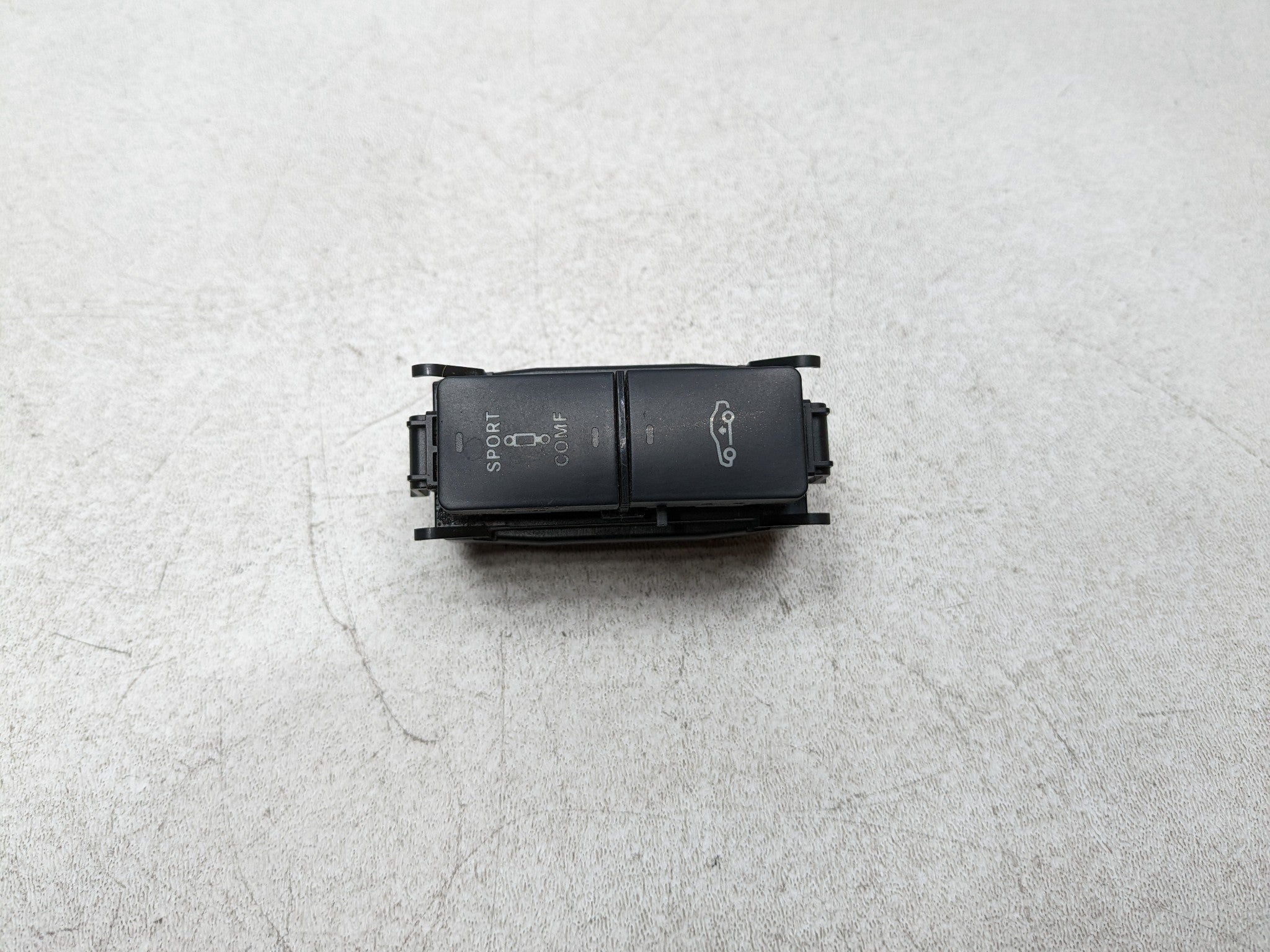 2012 - 2018 MERCEDES-BENZ CLS550 OEM SUSPENSION CONTROL SWITCH PANEL ASSEMBLY