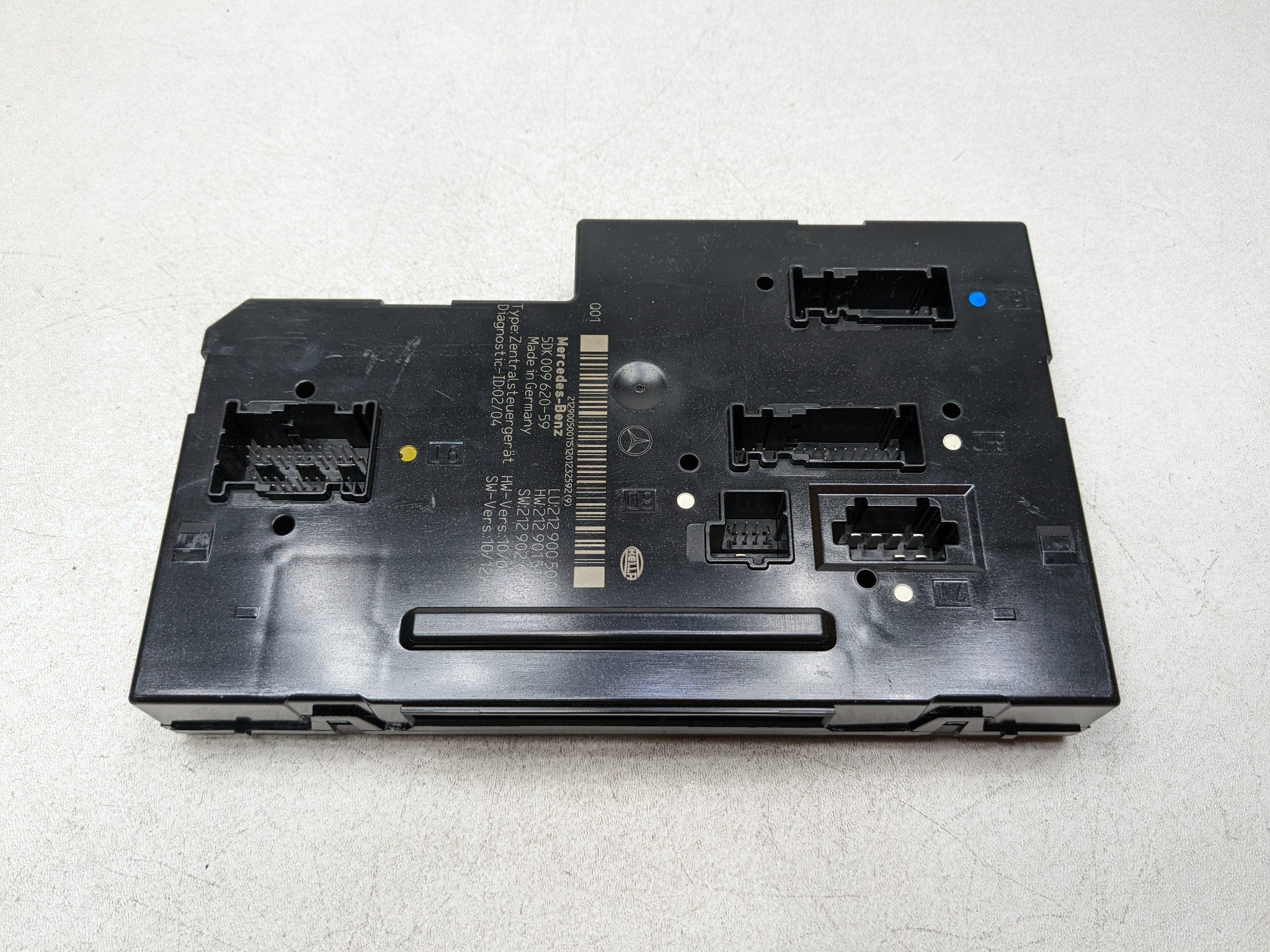 2012 - 2018 MERCEDES-BENZ CLS550 OEM REAR SAM RELAY FUSE BOX MODULE UNIT