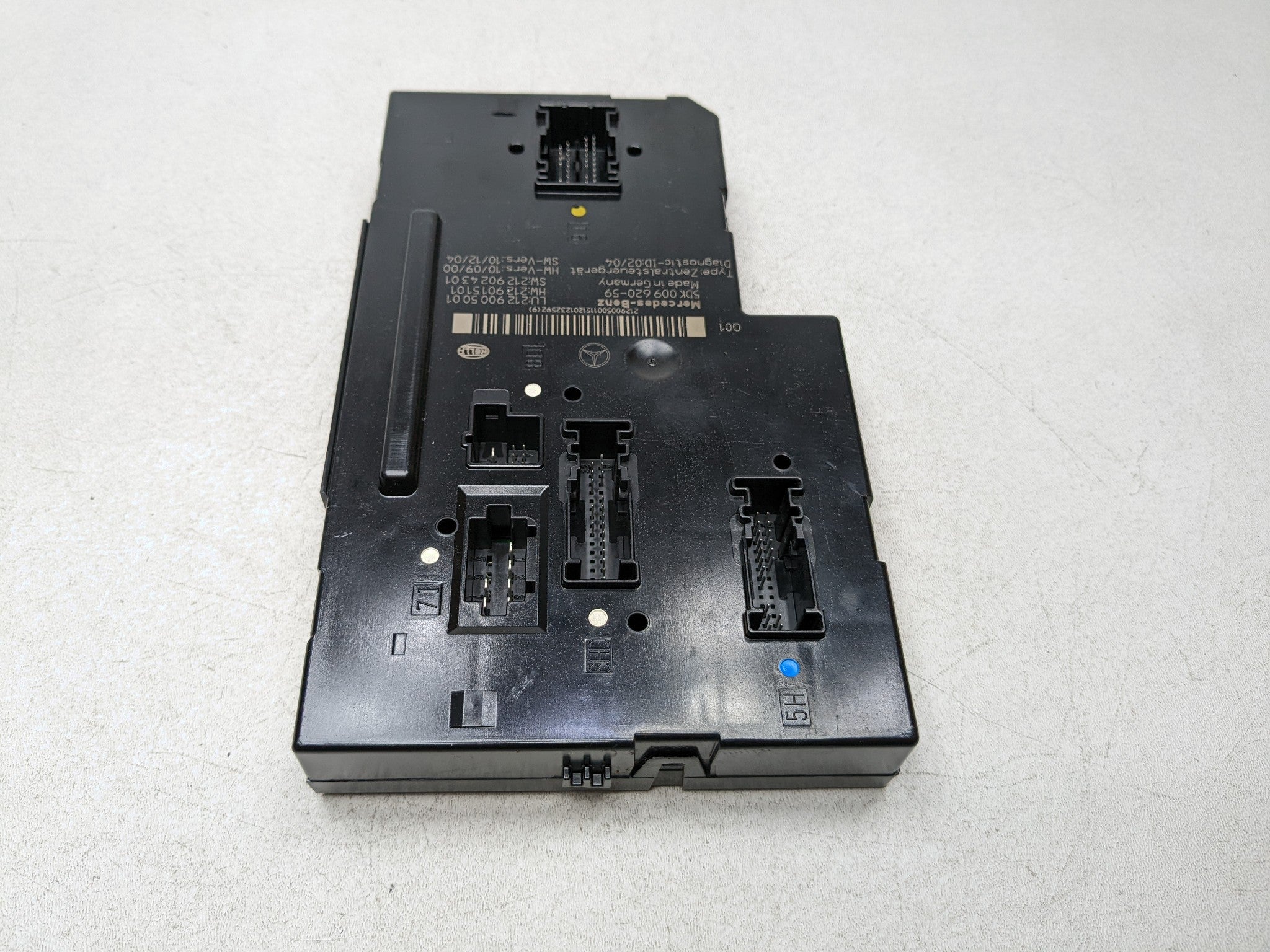 2012 - 2018 MERCEDES-BENZ CLS550 OEM REAR SAM RELAY FUSE BOX MODULE UNIT