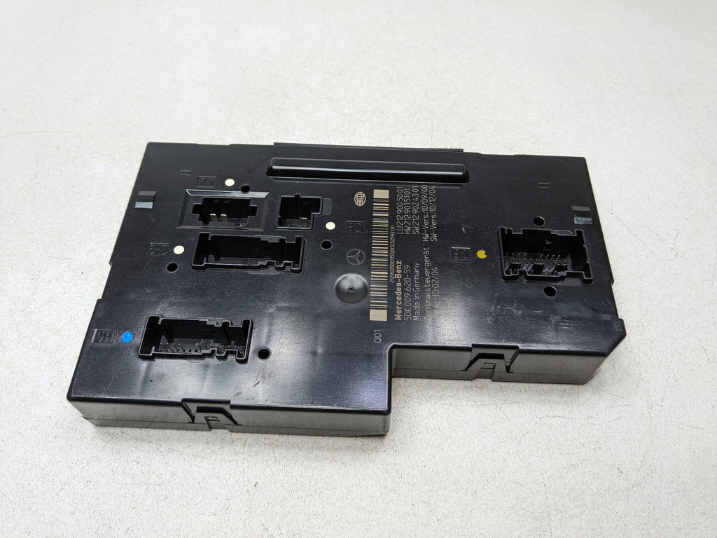 2012 - 2018 MERCEDES-BENZ CLS550 OEM REAR SAM RELAY FUSE BOX MODULE UNIT