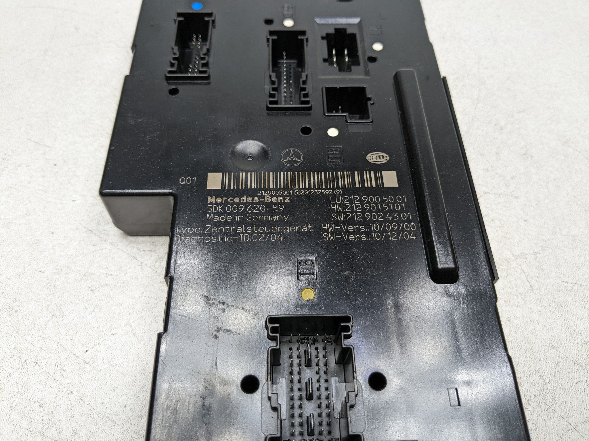 2012 - 2018 MERCEDES-BENZ CLS550 OEM REAR SAM RELAY FUSE BOX MODULE UNIT