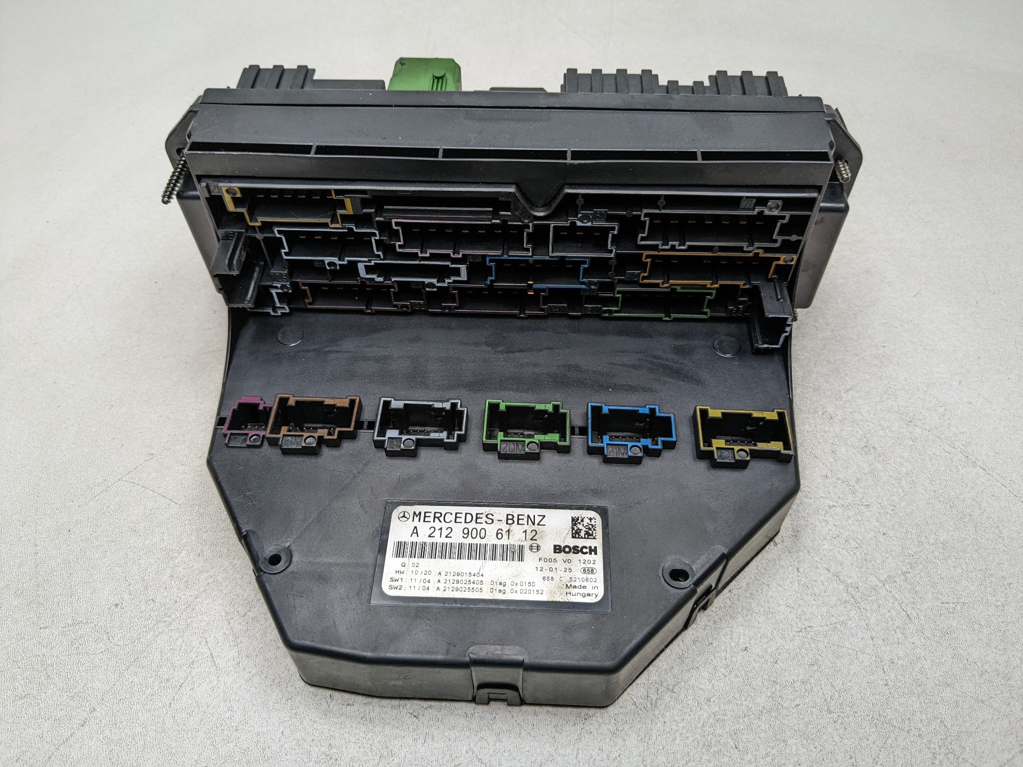 2012 - 2018 MERCEDES-BENZ CLS550 OEM FRONT SAM MODULE RELAY FUSE BOX