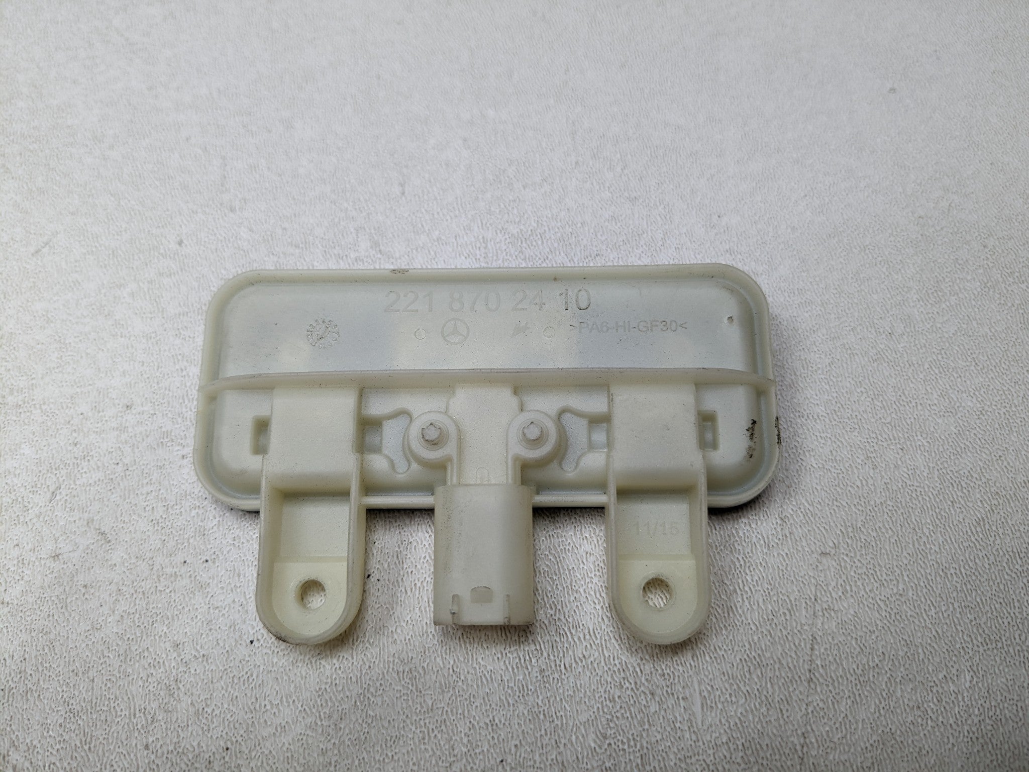 2012 - 2018 MERCEDES-BENZ CLS550 OEM TRUNK LID OPEN RELEASE HANDLE SWITCH