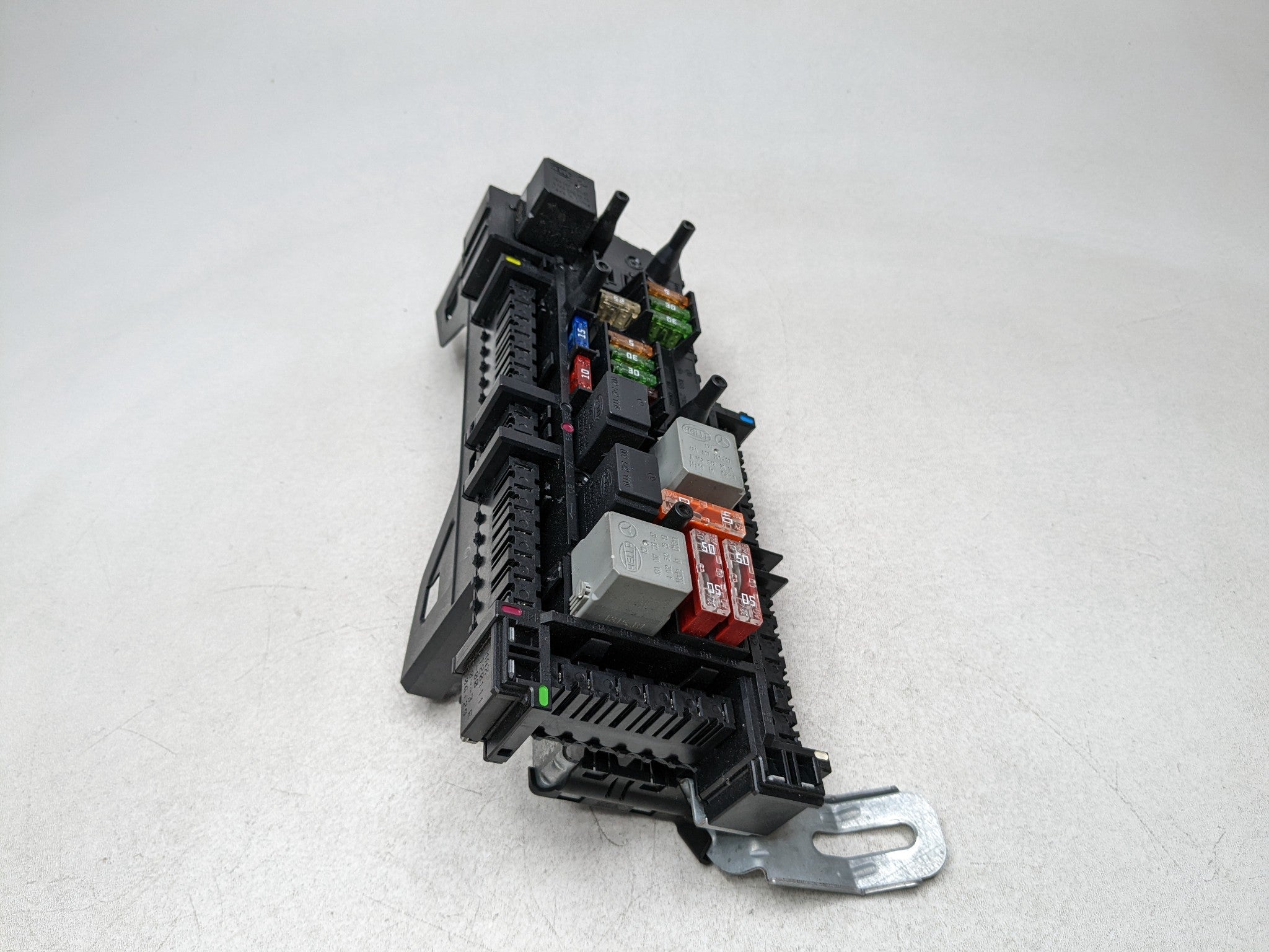 2012 - 2018 MERCEDES-BENZ CLS550 OEM FUSE RELAY JUNCTION BOX BLOCK MODULE