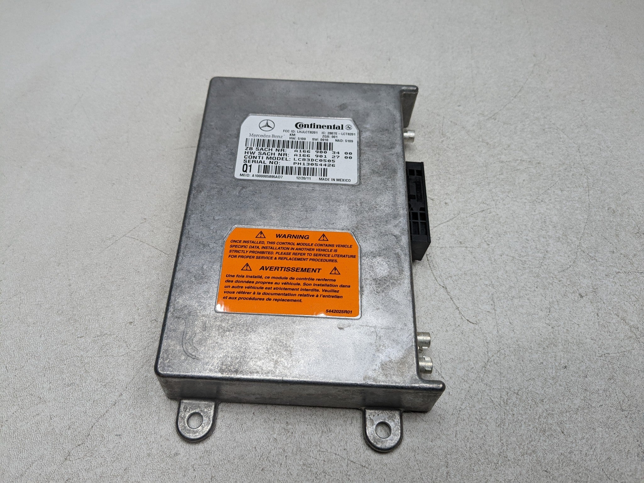 2012 - 2018 MERCEDES-BENZ CLS550 OEM VOICE COMMUNICATION CONTROL MODULE UNIT