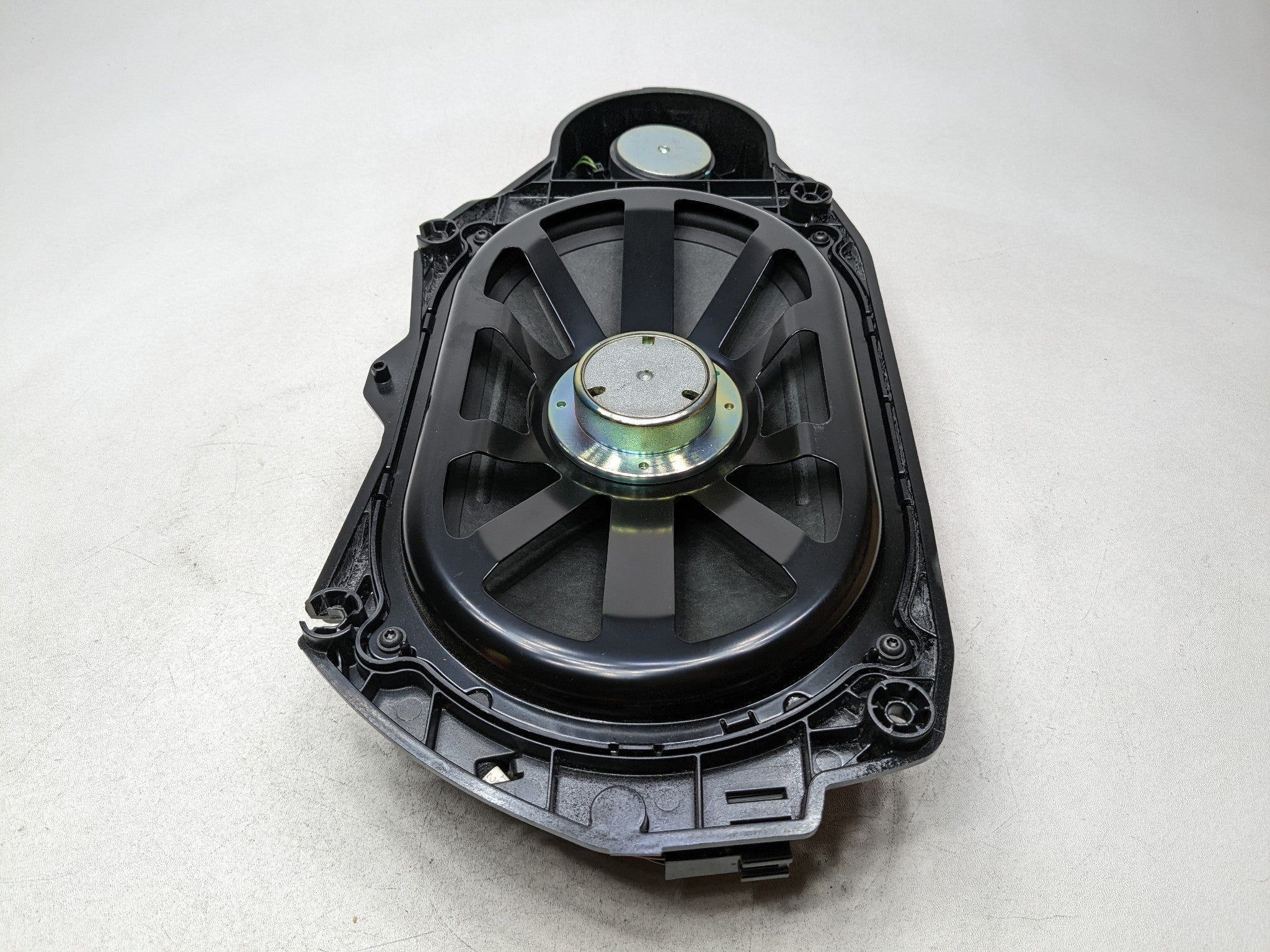 2012 - 2018 MERCEDES-BENZ CLS550 OEM SUBWOOFER SPEAKER REAR AUDIO SOUND SYSTEM