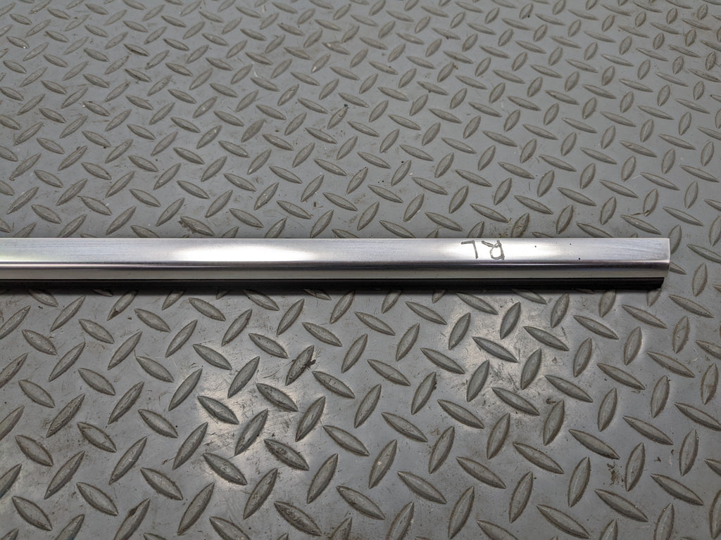 2012 - 2018 MERCEDES-BENZ CLS550 OEM DOOR WINDOW STRIP BELT MOLDING REAR LEFT