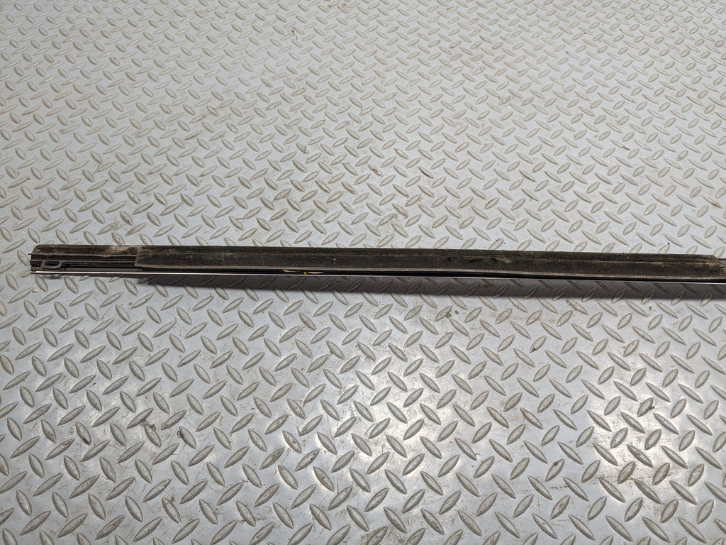2012 - 2018 MERCEDES-BENZ CLS550 OEM DOOR WINDOW STRIP BELT MOLDING REAR RIGHT