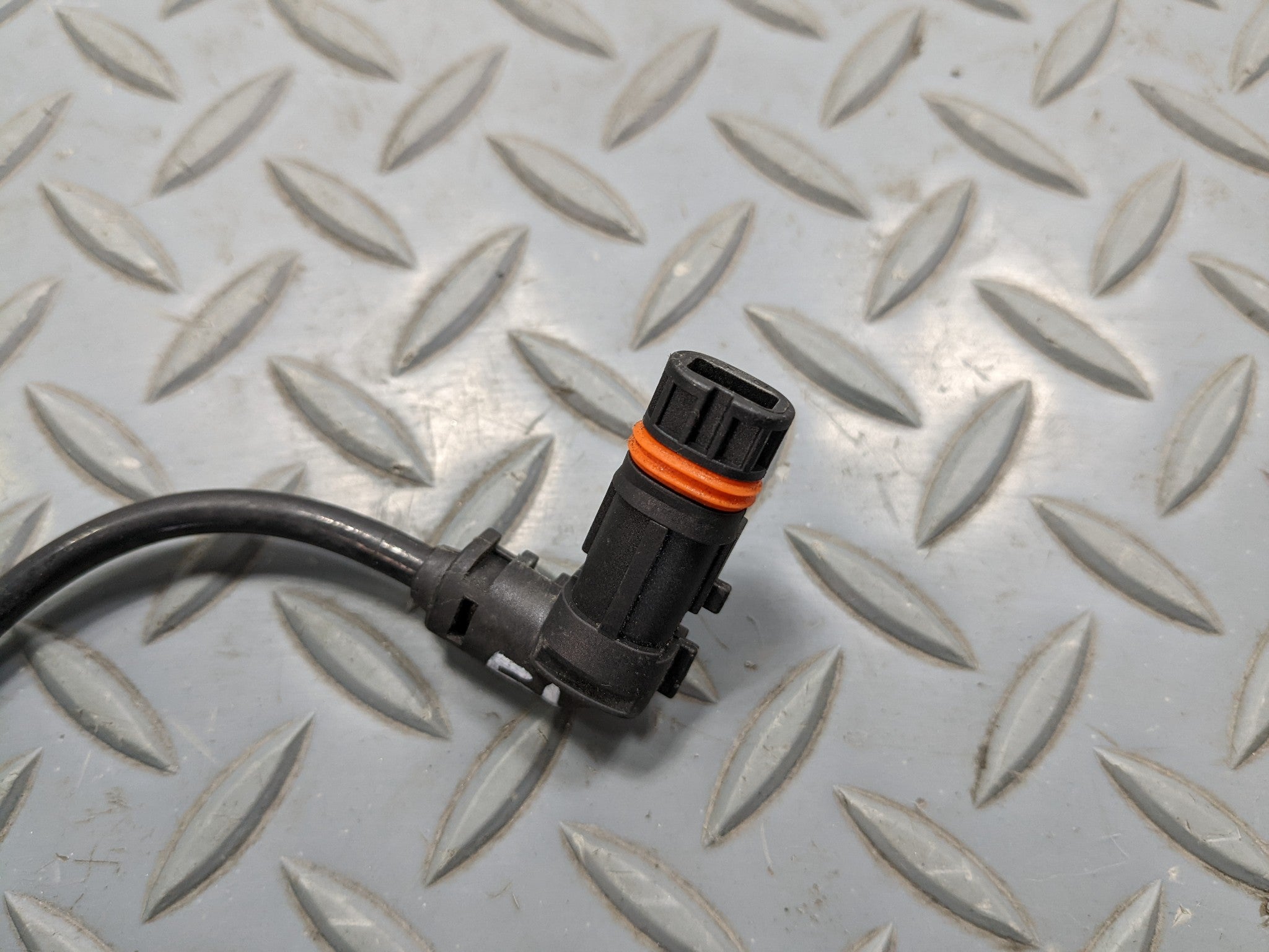 2012 - 2018 MERCEDES-BENZ CLS550 OEM ABS WHEEL SPEED SENSOR FRONT DRIVER LEFT