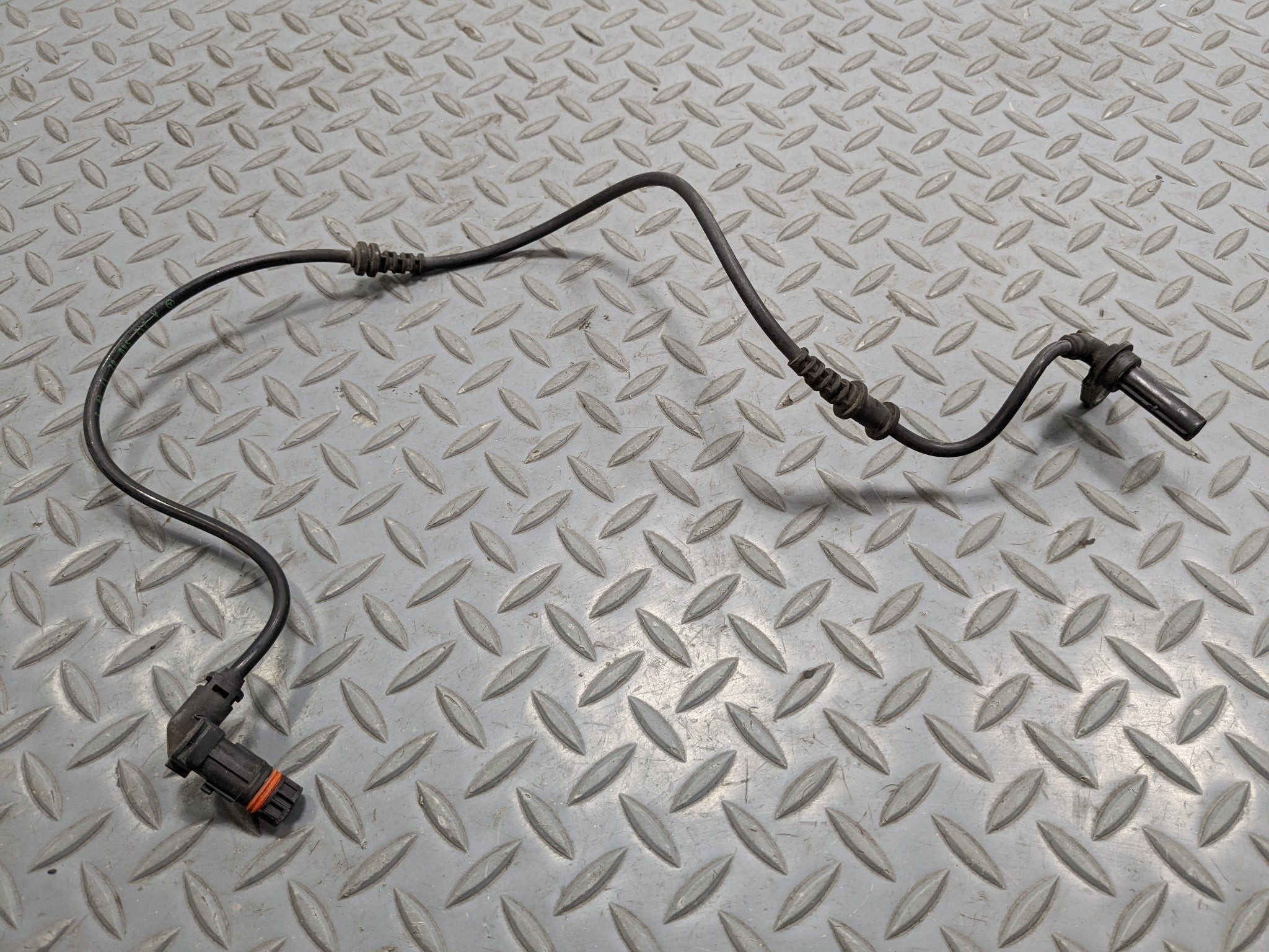 2012 - 2018 MERCEDES-BENZ CLS550 OEM ABS WHEEL SPEED SENSOR FRONT RIGHT SIDE