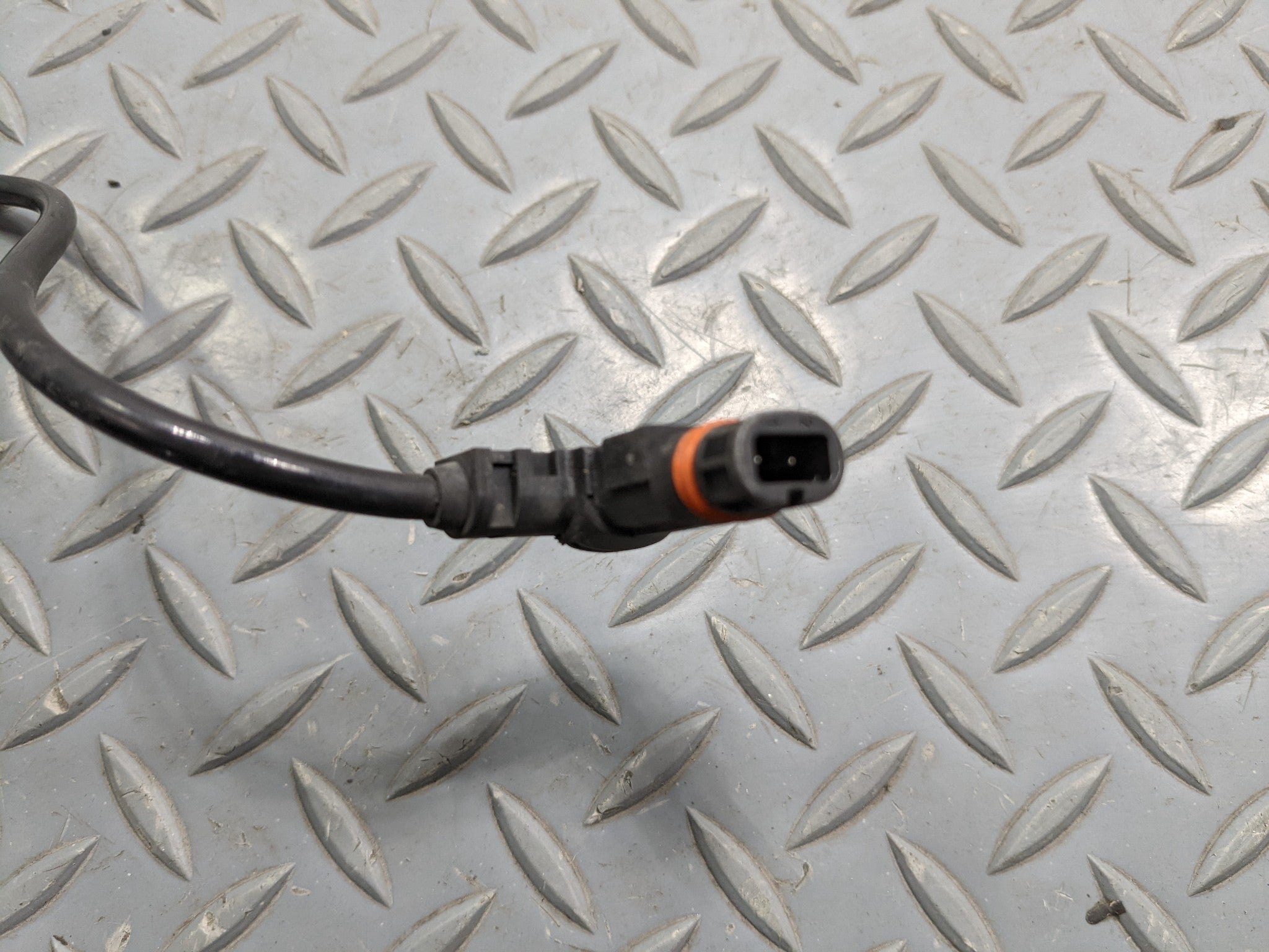 2012 - 2018 MERCEDES-BENZ CLS550 OEM ABS WHEEL SPEED SENSOR FRONT RIGHT SIDE