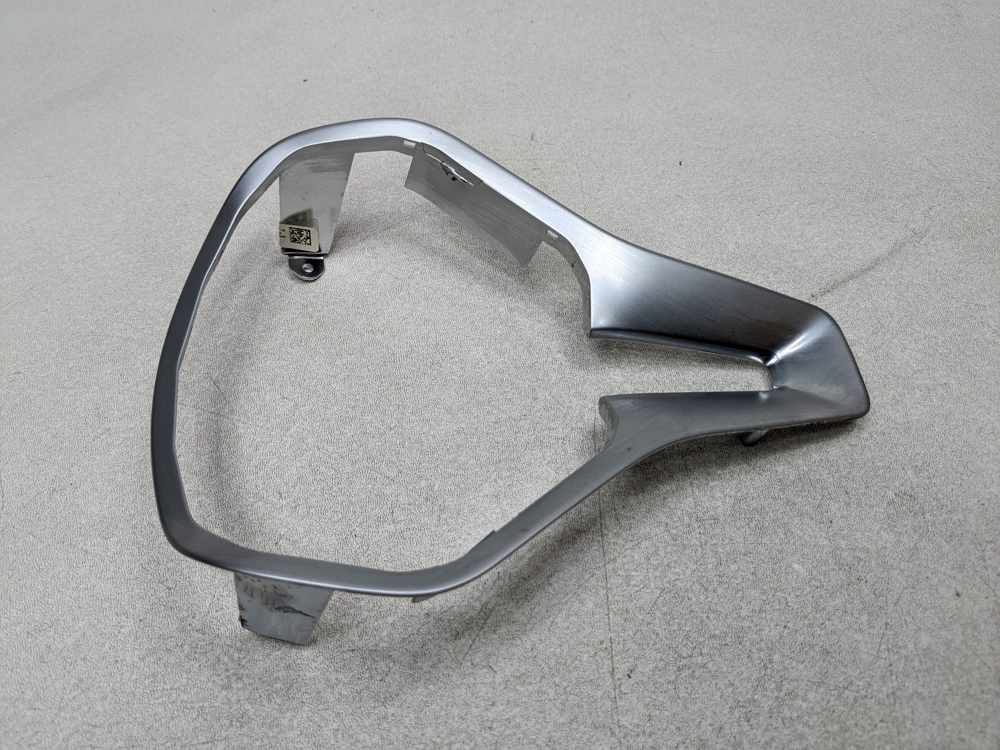 2012 - 2018 MERCEDES-BENZ CLS550 OEM STEERING WHEEL FRAME TRIM ASSEMBLY