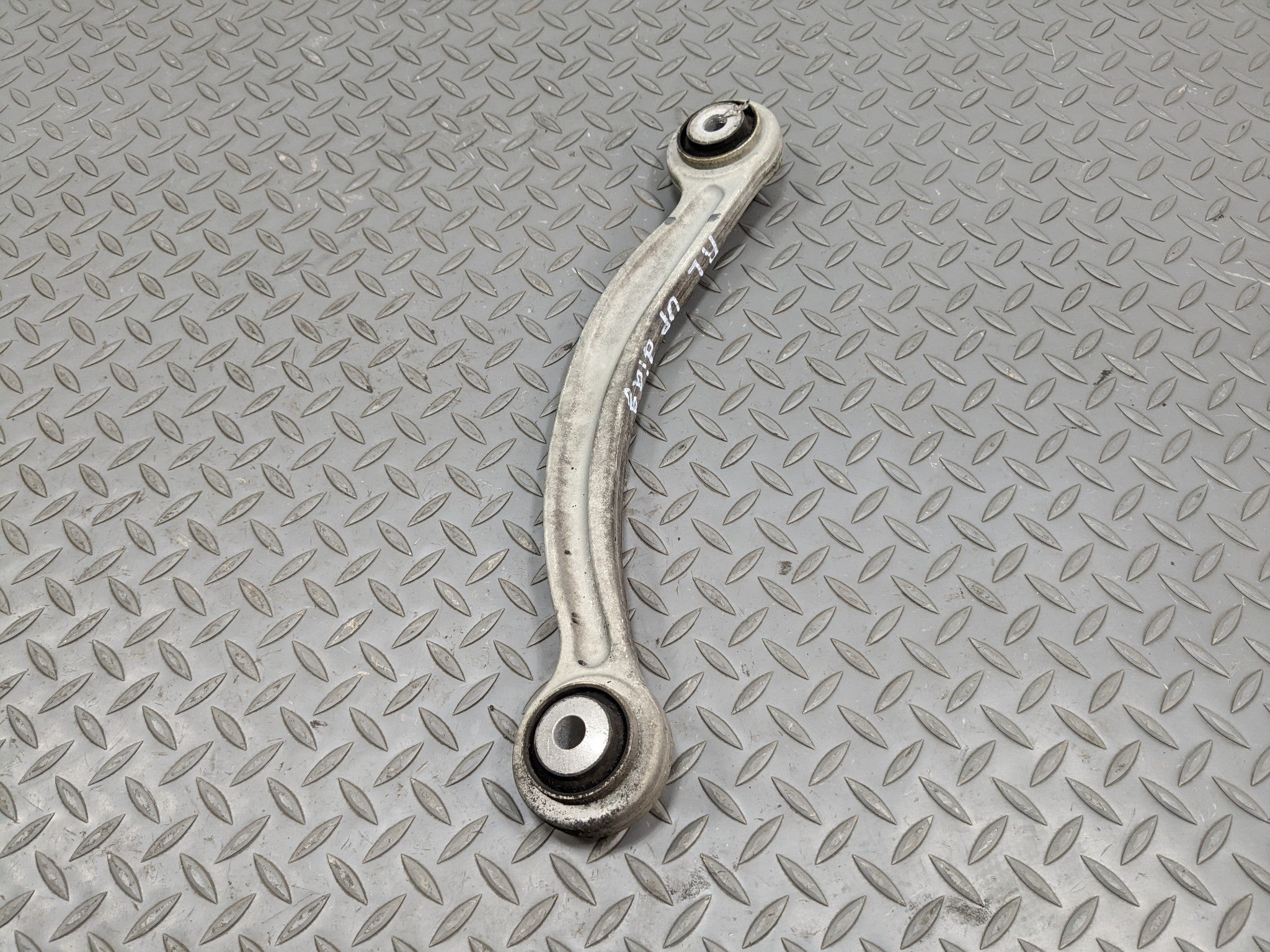 2012 - 2018 MERCEDES-BENZ CLS550 OEM UPPER WISHBONE CONTROL ARM REAR LEFT SIDE