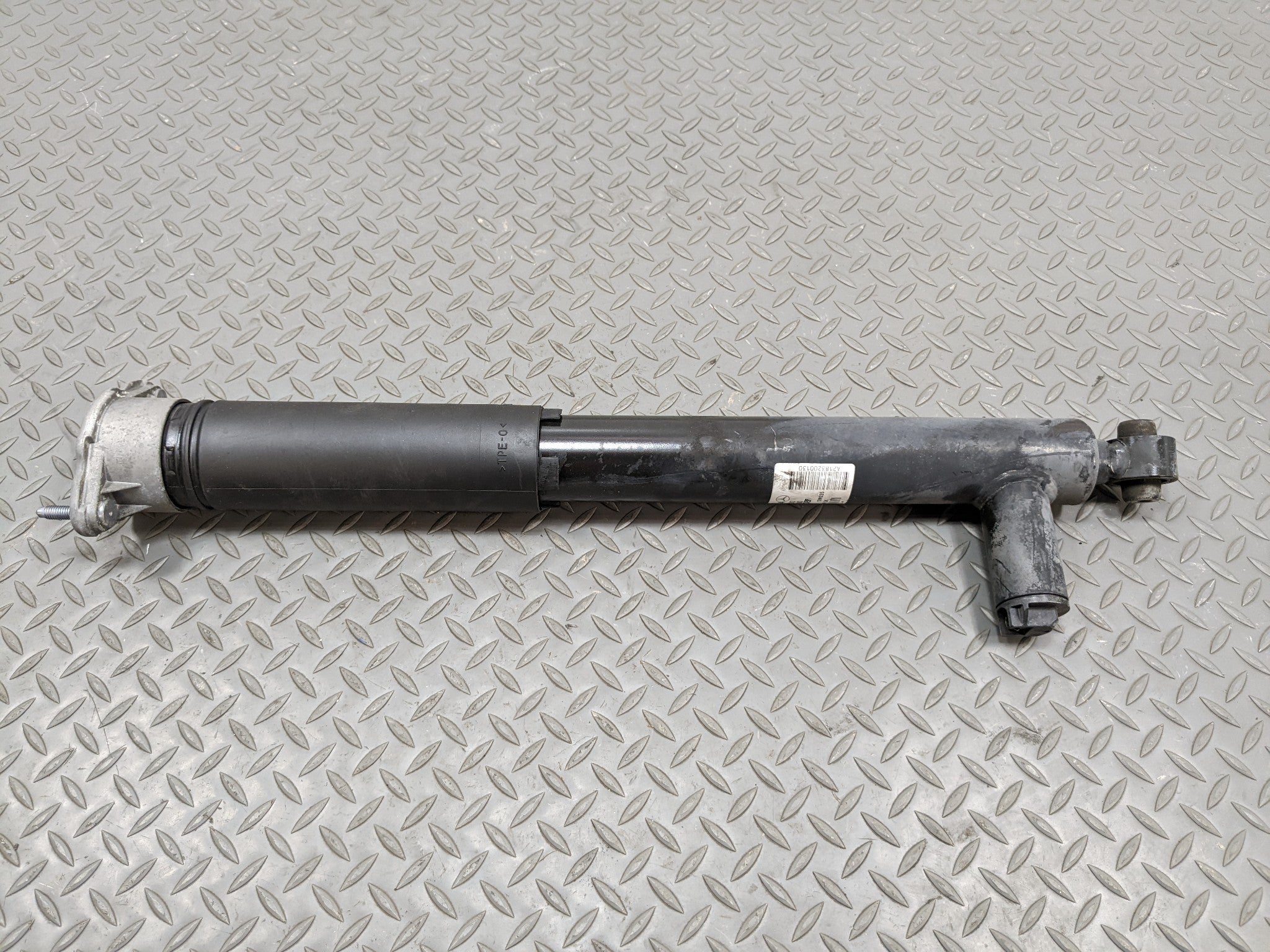 2012 - 2018 MERCEDES-BENZ CLS550 OEM SHOCK ABSORBER STRUT REAR LEFT DRIVER SIDE