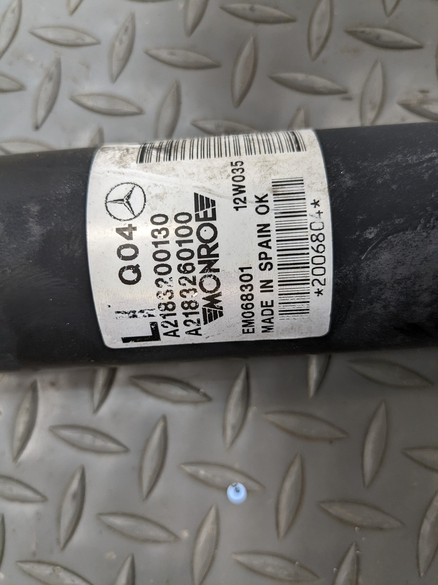 2012 - 2018 MERCEDES-BENZ CLS550 OEM SHOCK ABSORBER STRUT REAR LEFT DRIVER SIDE
