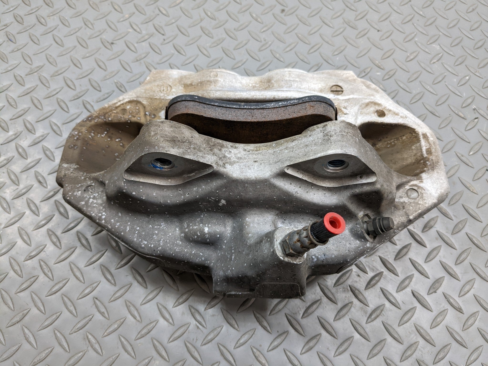 2012 - 2018 MERCEDES-BENZ CLS550 OEM BRAKE CALIPER ASSEMBLY FRONT RIGHT SIDE