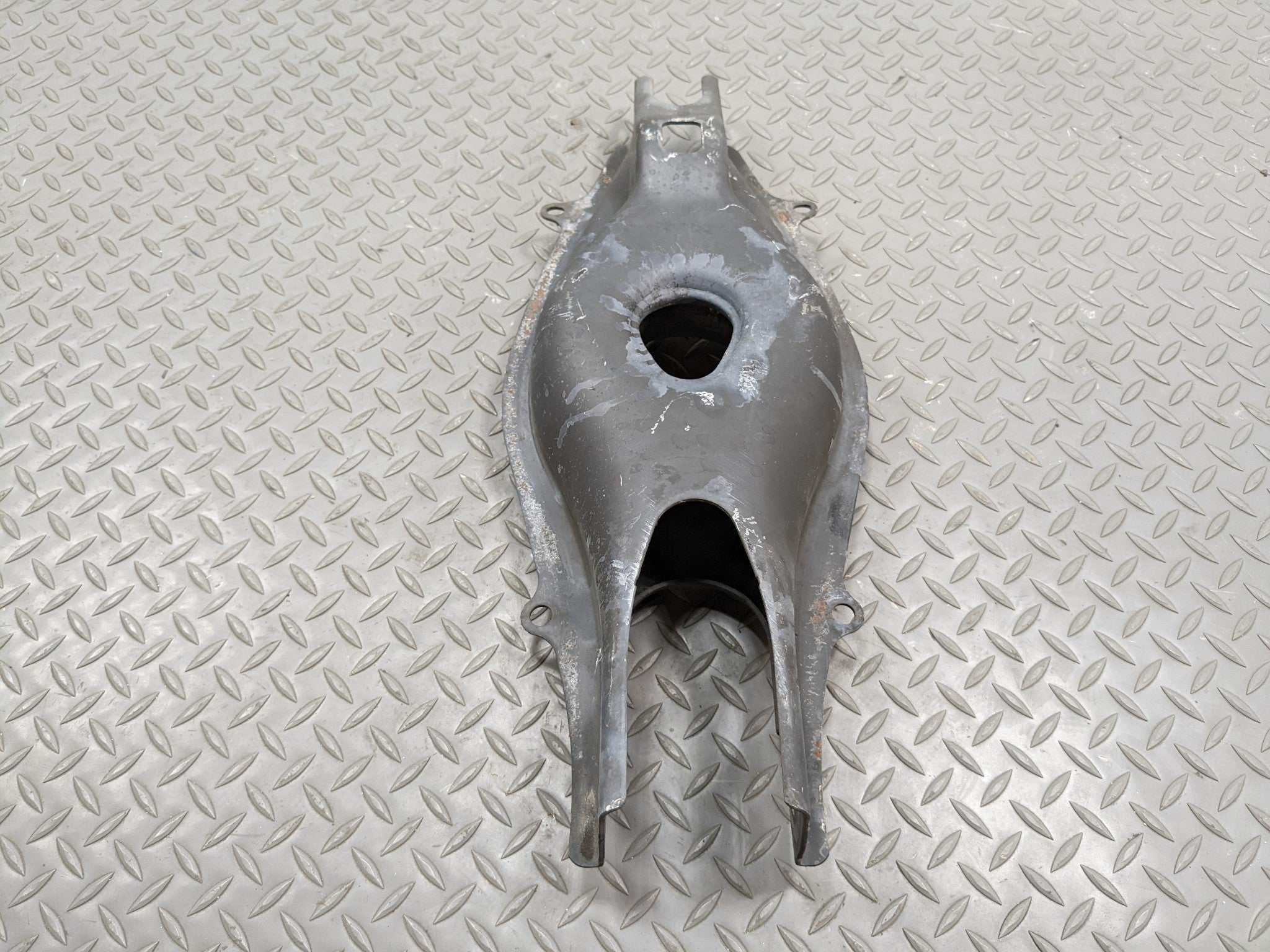 2012 - 2018 MERCEDES-BENZ CLS550 OEM LOWER CONTROL ARM REAR LEFT DRIVER SIDE