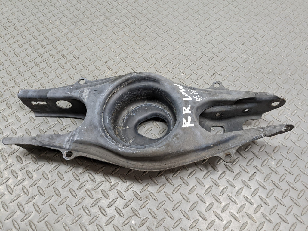 2012 - 2018 MERCEDES-BENZ CLS550 OEM LOWER CONTROL ARM REAR RIGHT PASSENGER SIDE