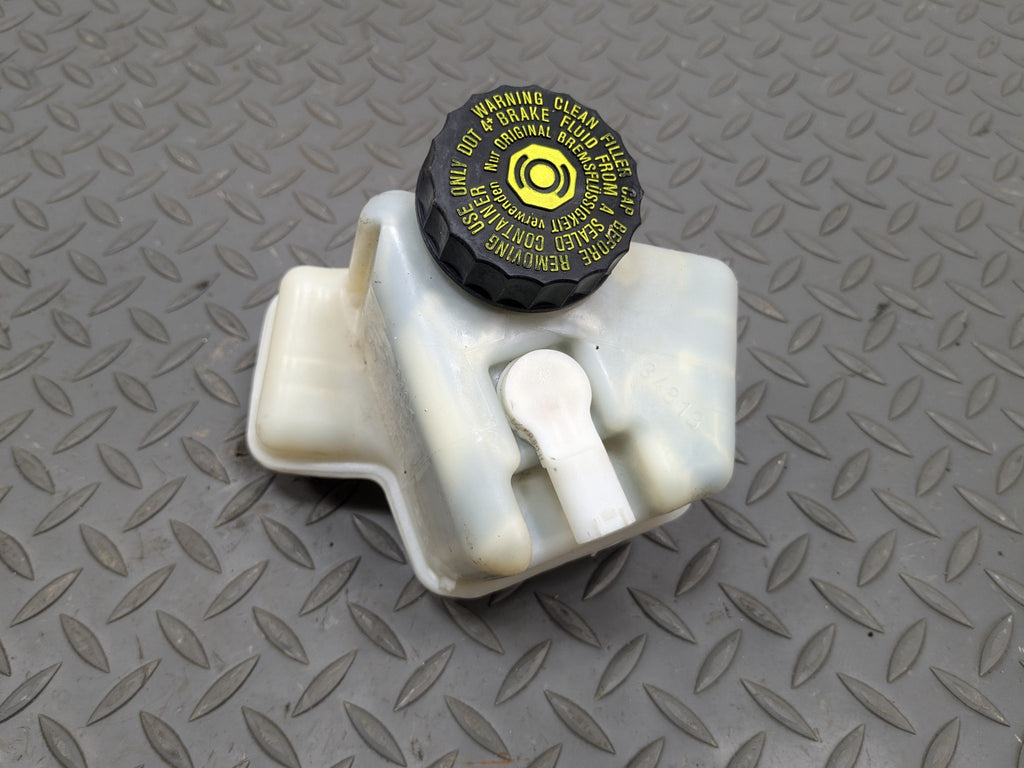 2012 - 2018 MERCEDES-BENZ CLS550 OEM BRAKE MASTER CYLINDER WITH RESERVOIR TANK