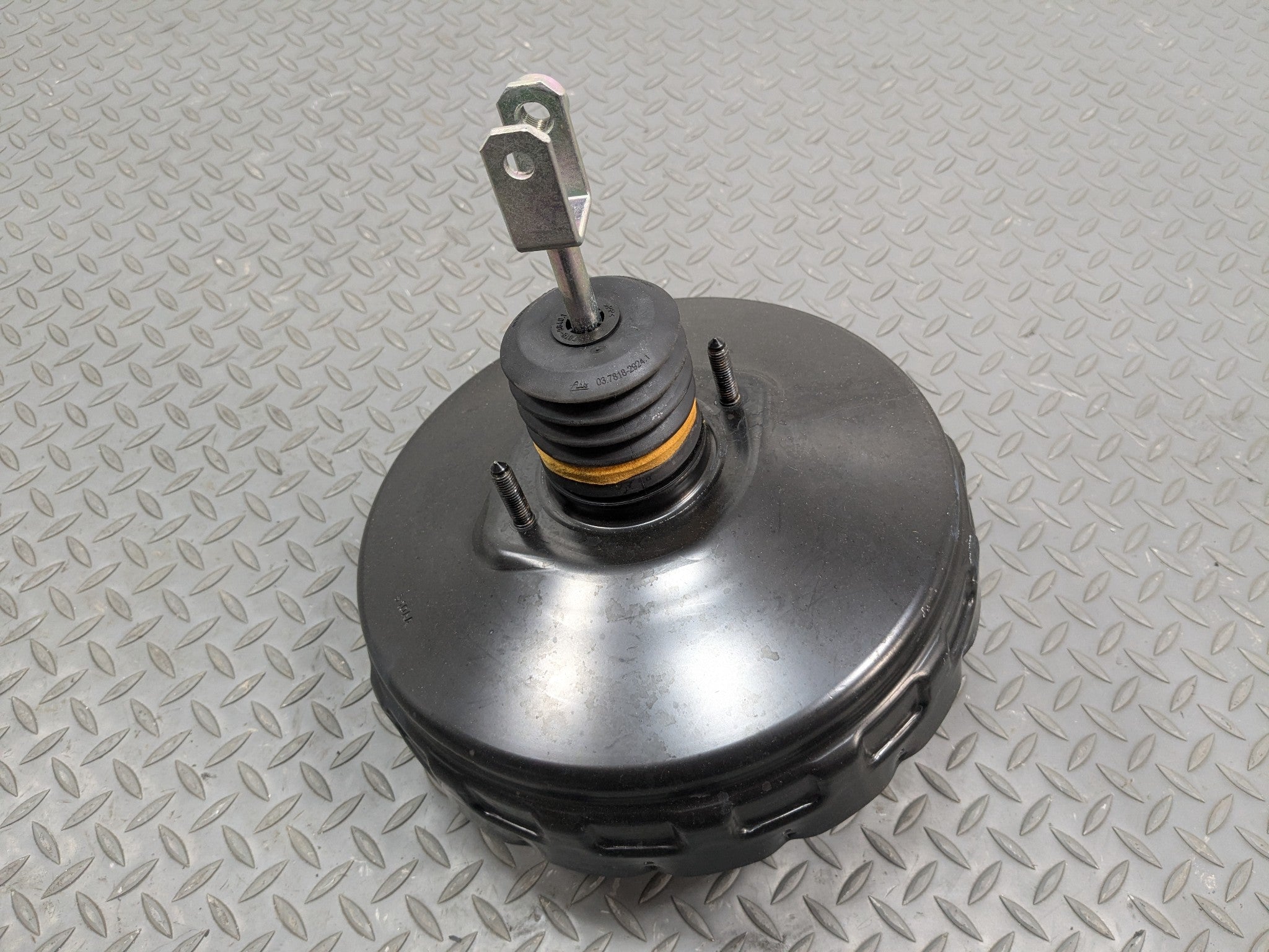 2012 - 2018 MERCEDES-BENZ CLS550 OEM POWER BRAKE BOOSTER WITHOUT MASTER CYLINDER