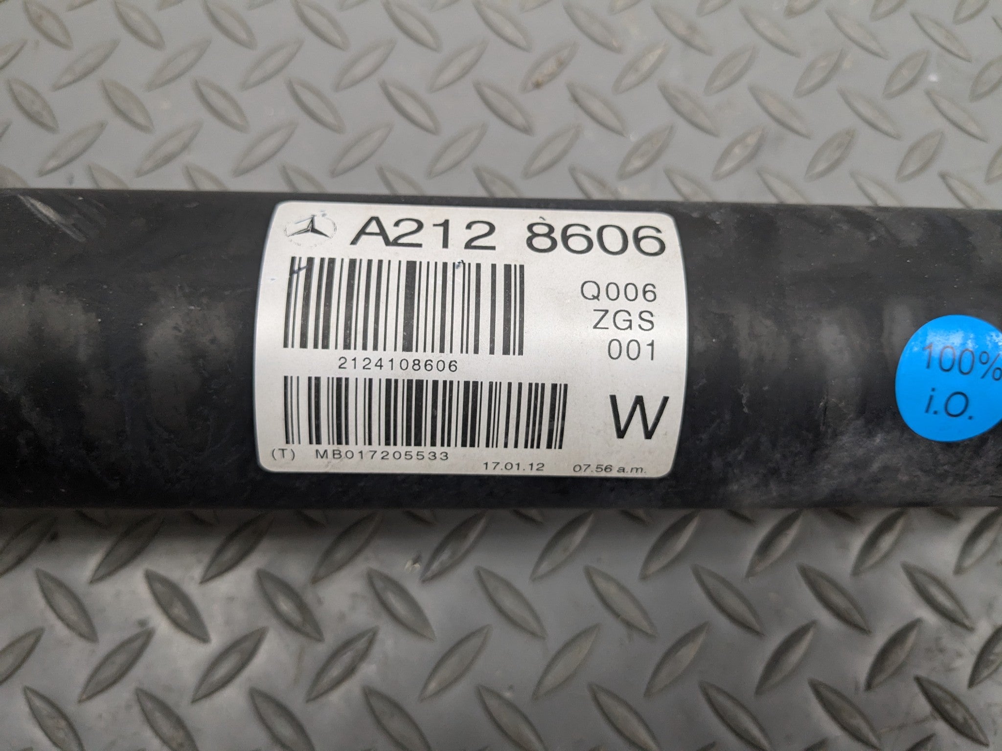 2012 - 2018 MERCEDES-BENZ CLS550 OEM RWD REAR DRIVE SHAFT 218 TYPE