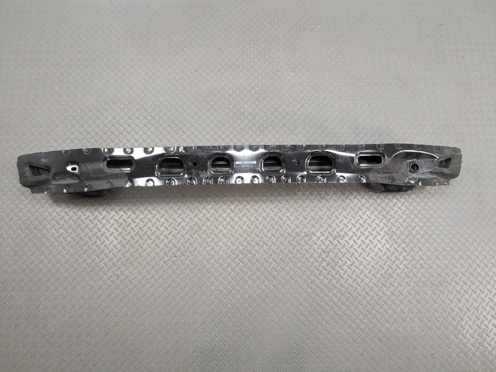 2012 - 2018 MERCEDES-BENZ CLS550 OEM REAR BUMPER REINFORCEMENT IMPACT BAR BLACK