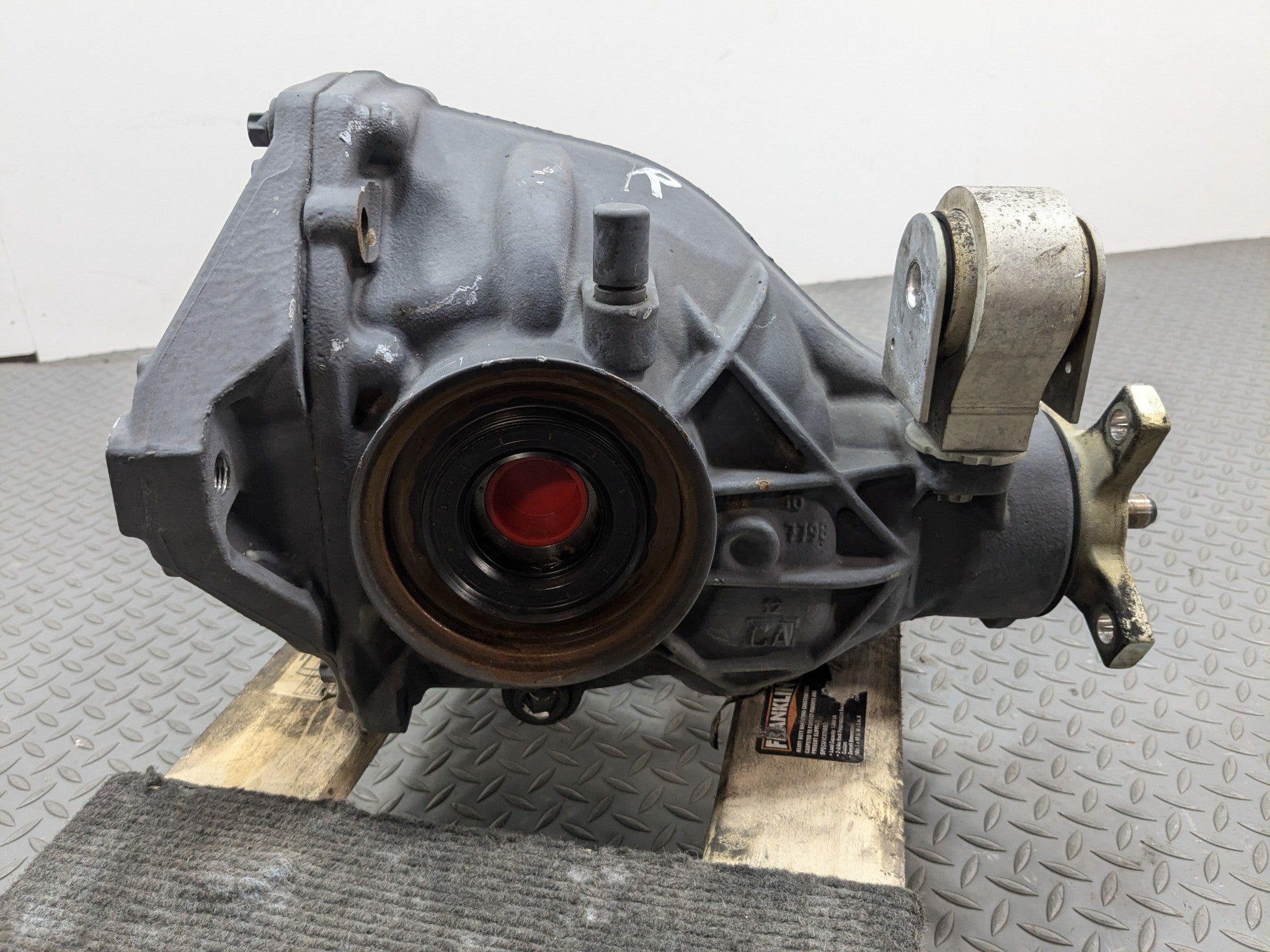 2012 - 2018 MERCEDES-BENZ CLS550 OEM RWD REAR DIFFERENTIAL AXLE CARRIER ASSEMBLY