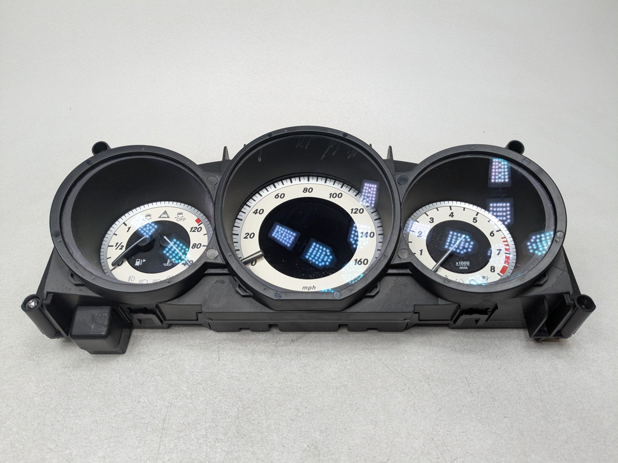 2012 - 2018 MERCEDES-BENZ CLS550 OEM SPEEDOMETER DASH INSTRUMENT CLUSTER GAUGES