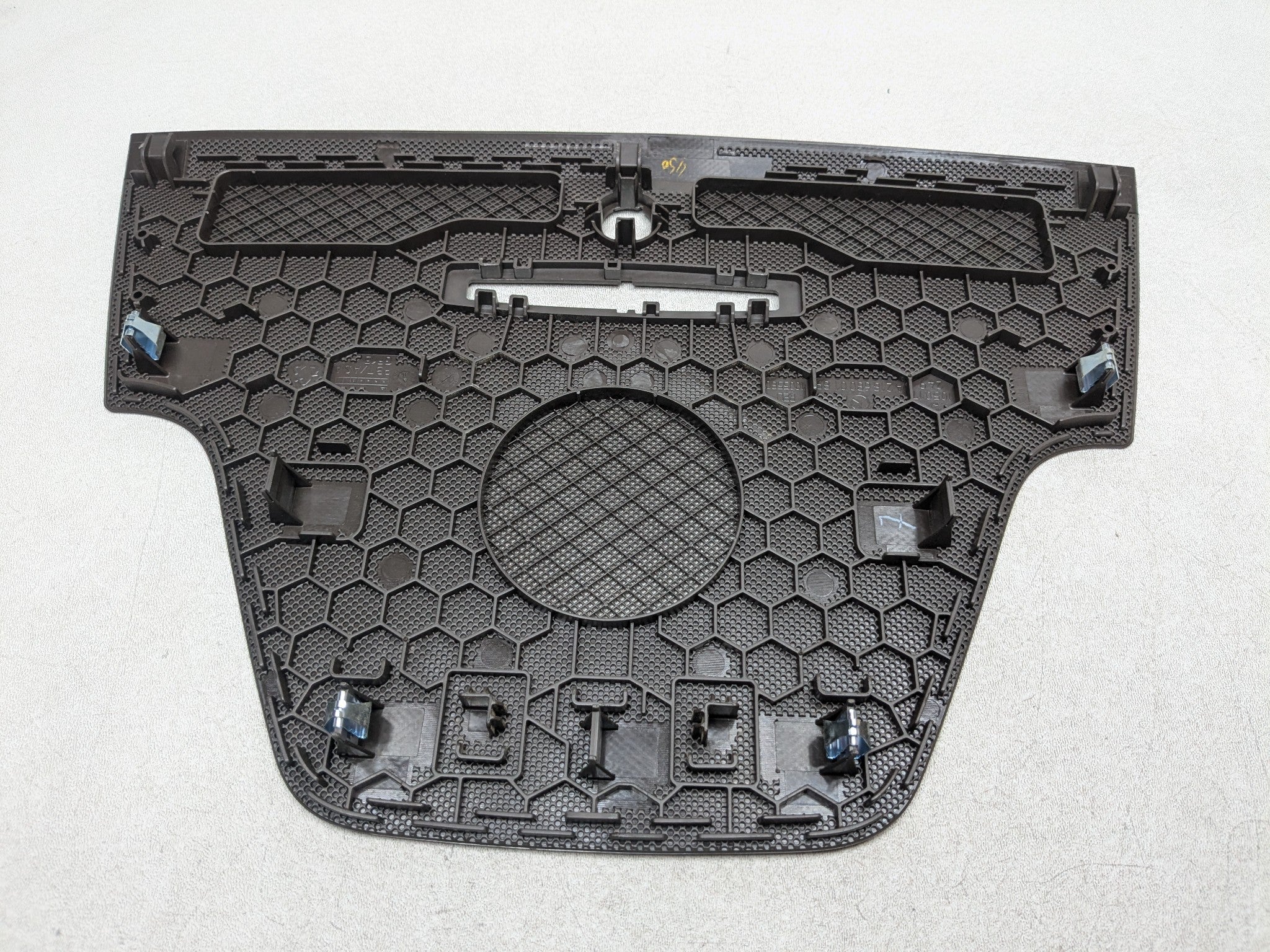 2012 - 2018 MERCEDES-BENZ CLS550 OEM DASHBOARD CENTER DASH GRILLE SPEAKER COVER
