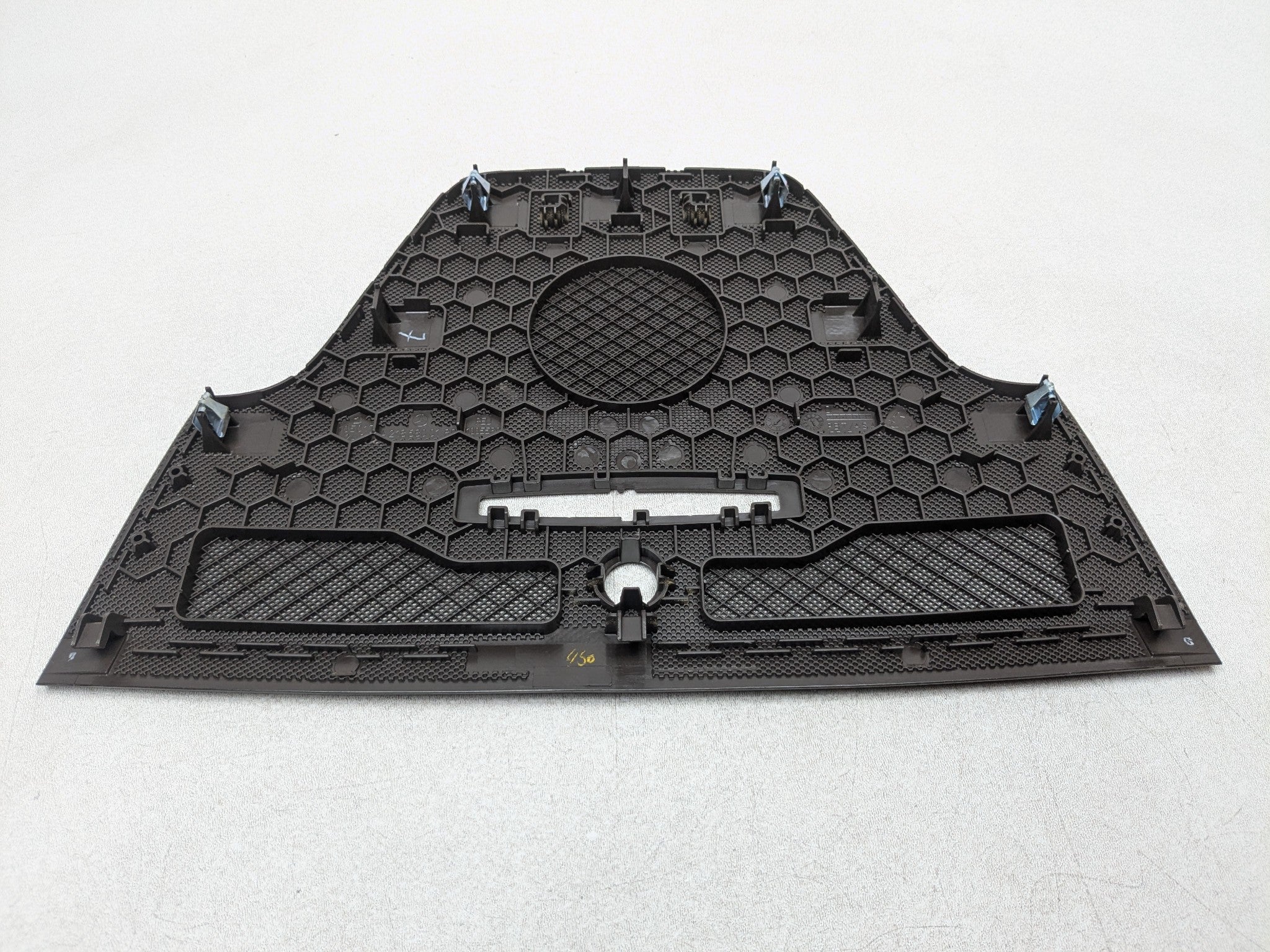 2012 - 2018 MERCEDES-BENZ CLS550 OEM DASHBOARD CENTER DASH GRILLE SPEAKER COVER
