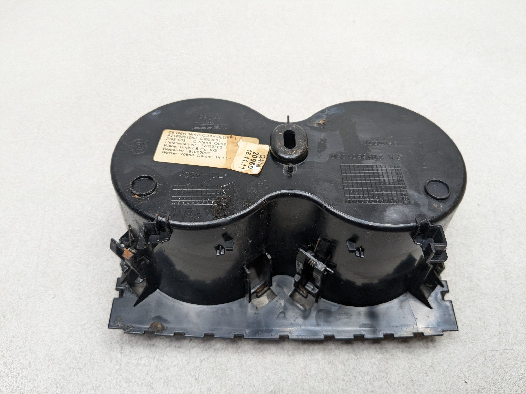 2012 - 2018 MERCEDES-BENZ CLS550 OEM CENTER CONSOLE CUPHOLDER BEZEL TRIM