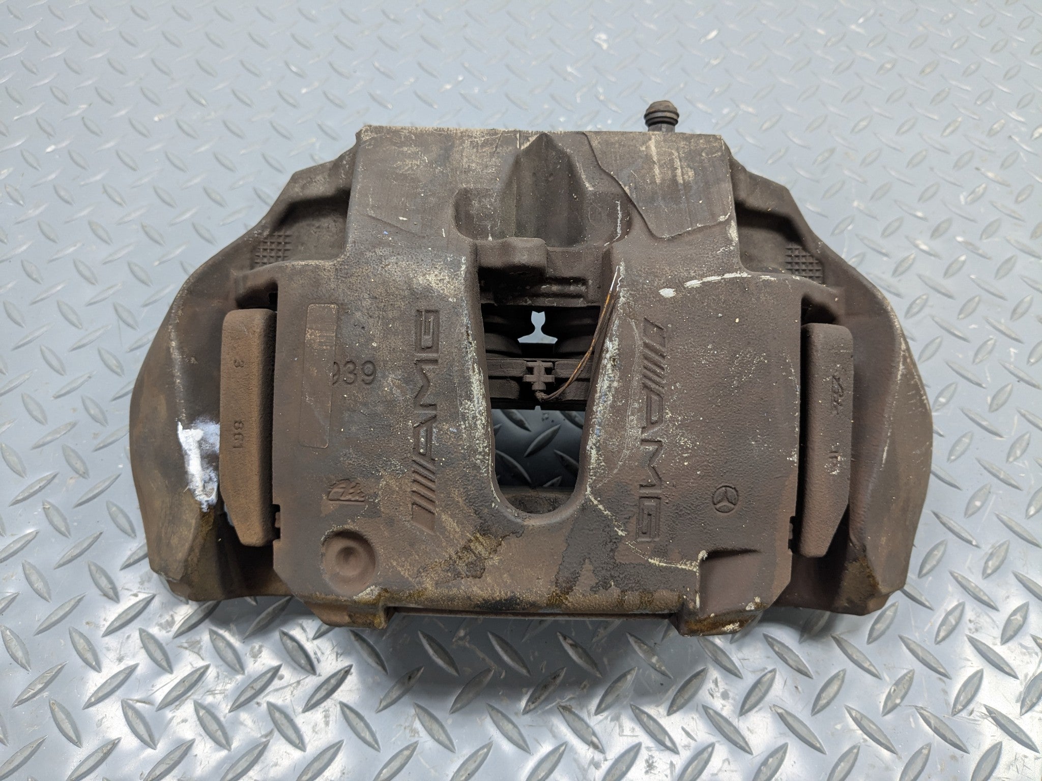 2009 - 2011 OEM MERCEDES-BENZ ML63 REAR LEFT DRIVER SIDE BRAKE CALIPER