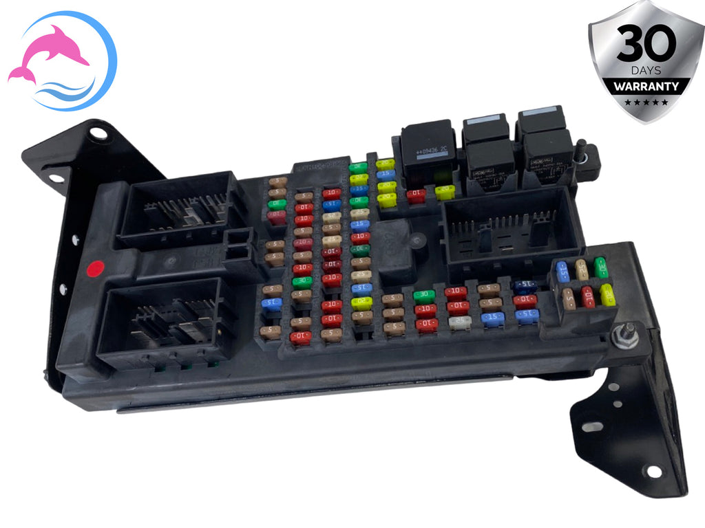 2010 - 2013 OEM LAND ROVER RANGE ROVER SPORT ENGINE RELAY JUNCTION FUSE BOX